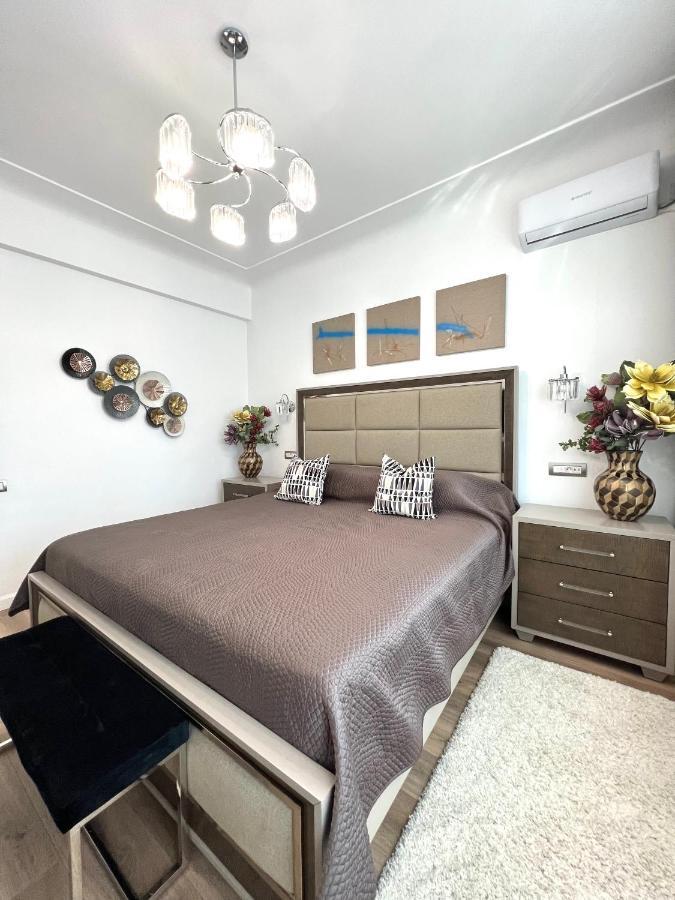 Sky View - Luxury - Sanador Victoriei 布加勒斯特
