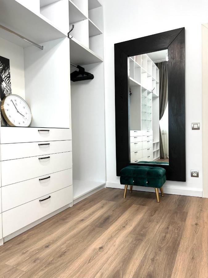 公寓 Sky View - Luxury - Sanador Victoriei 布加勒斯特
