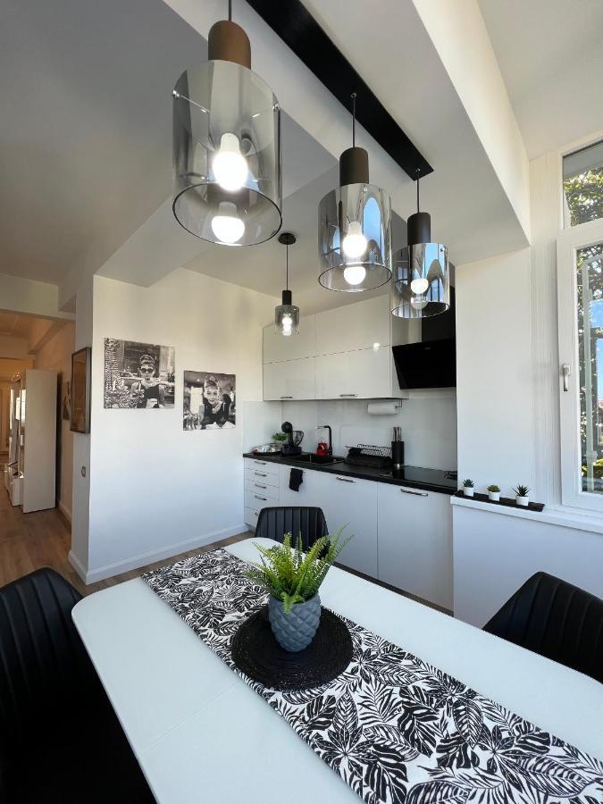Sky View - Luxury - Sanador Victoriei 公寓 *